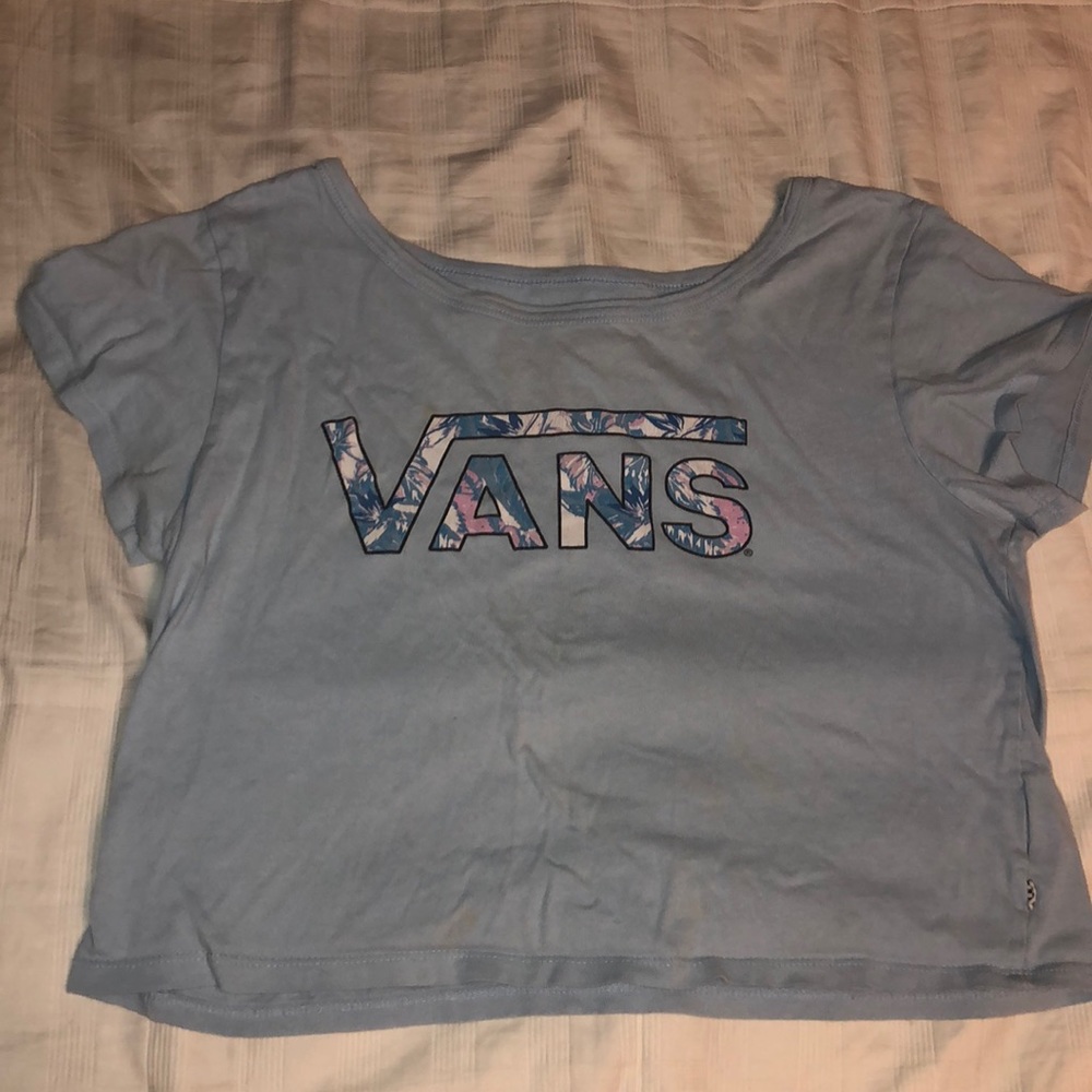 vans cropped shirt